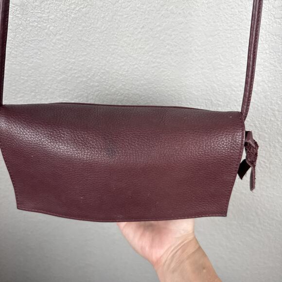 Sven Vintage Flap Crossbody Bag Purse Black Cherry Leather Pockets USA Made - Picture 3 of 9